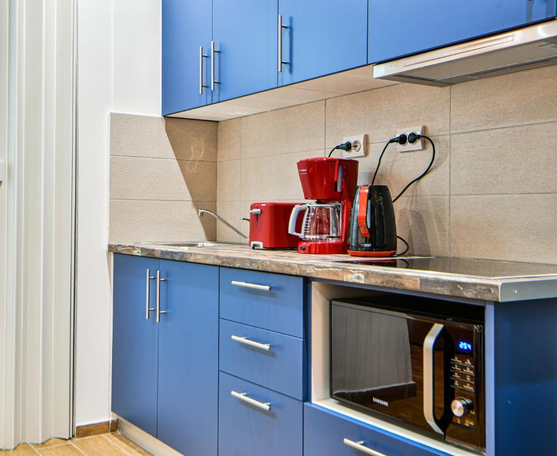 Cozy Blue Apartment By Zain Афіни Екстер'єр фото